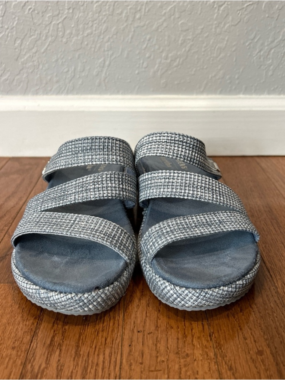 Skechers Martha Stewart Beverlee Wedges Sandals Arch Fit Women’s Size 6 Blue - Picture 2 of 10